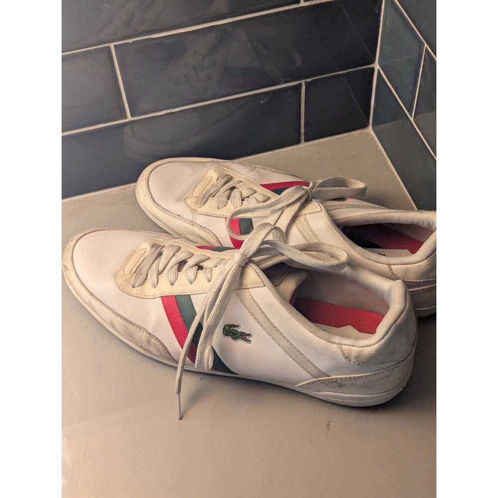 Lacoste Giron White Leather with Navy Blue/Red Stripe‎ Sneakers Men's 9.5 US